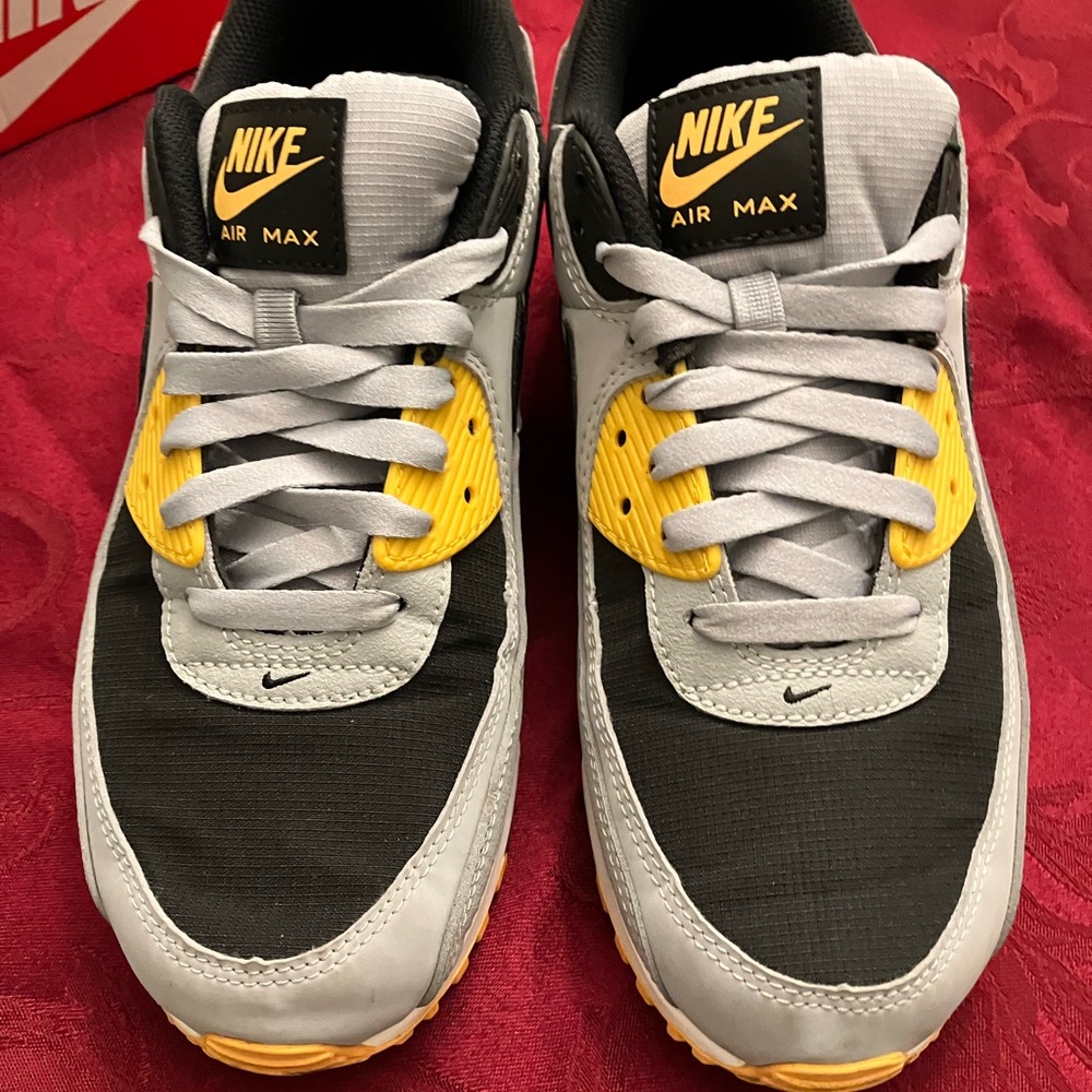 Nike Air Max 90